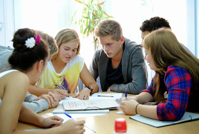 Escuela de español iNMSOL - Instituto Mediterráneo Sol - Granada