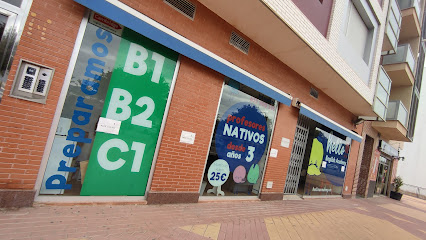 Hello!! English Academy