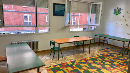 Triplets School
