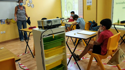 Yellow English School